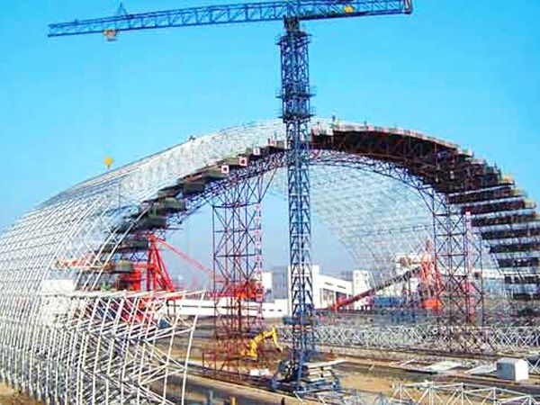 【尊龙凯时人生就是搏网架】钢结构网架的内力剖析