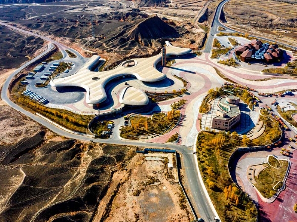 甘肃张掖七彩丹霞旅游景区游客效劳中心网架